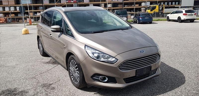 Gebraucht 2018 Ford S-MAX Titanium Van / Kleinbus | 7.900 € (Superpreis) - Bild 1/4