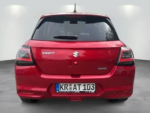 Gebraucht Suzuki Swift Comfort 82 PS (60 kW) 2026 Rot Kleinwagen