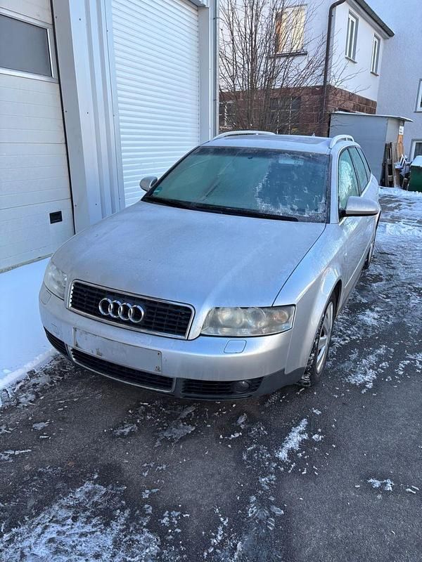 Silber Gebraucht 2002 Audi A4 Kombi | 1.100 € (Superpreis) - Bild 1/4