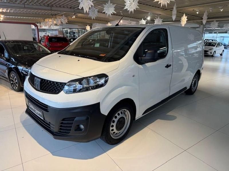 Gebraucht Fiat Scudo 144 PS (105 kW) 2022 Weiß Van