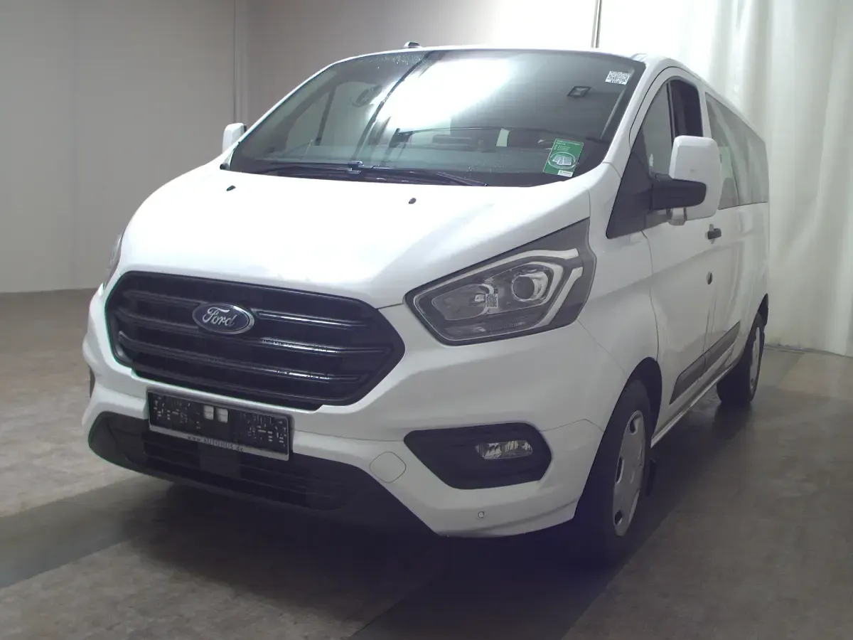 Gebraucht Ford Transit Custom Titanium 150 PS (110 kW) 2023 Weiss Kombi