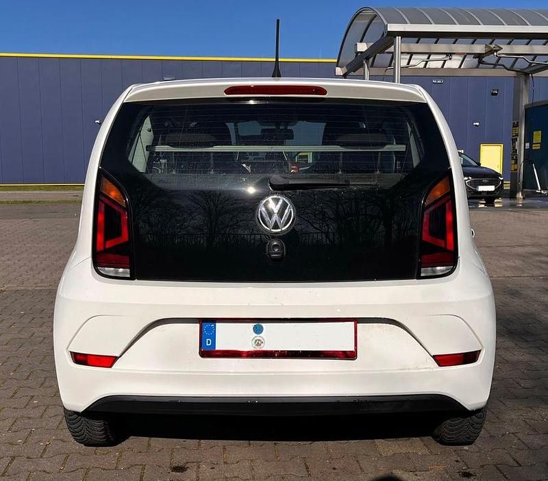Gebraucht VW up! 65 PS (47 kW) 2017 Weiß Kleinwagen