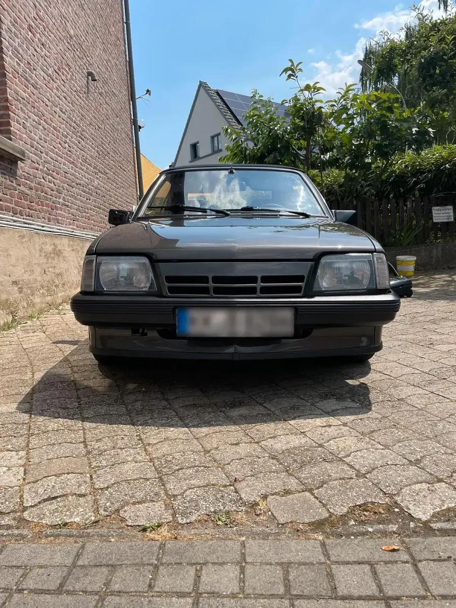 Gebraucht Opel Ascona 75 PS (55 kW) 1986 Braun Cabrio