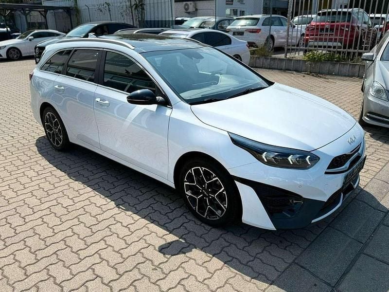 Casa white Gebraucht 2023 Kia Ceed GT GT-Line Kombi | 22.999 € (Fairer Preis) - Bild 1/4