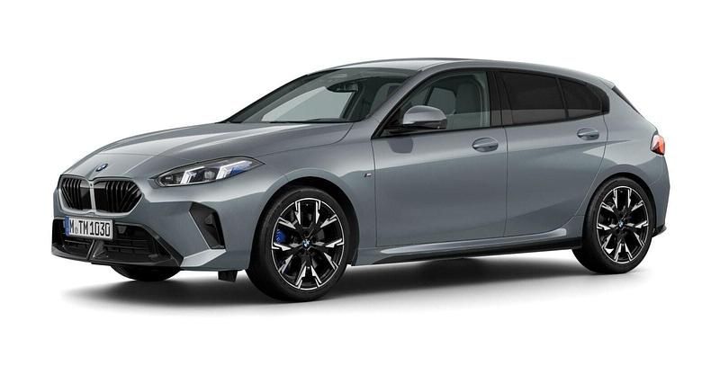 Grau Gebraucht 2025 BMW 120 Shadowline Kleinwagen | 36.559 € (Fairer Preis) - Bild 1/4