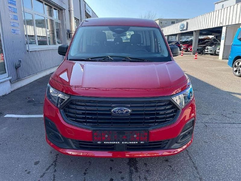 Neu Ford Tourneo Trend 116 PS (85 kW) 2026 Lava red Van / Kleinbus