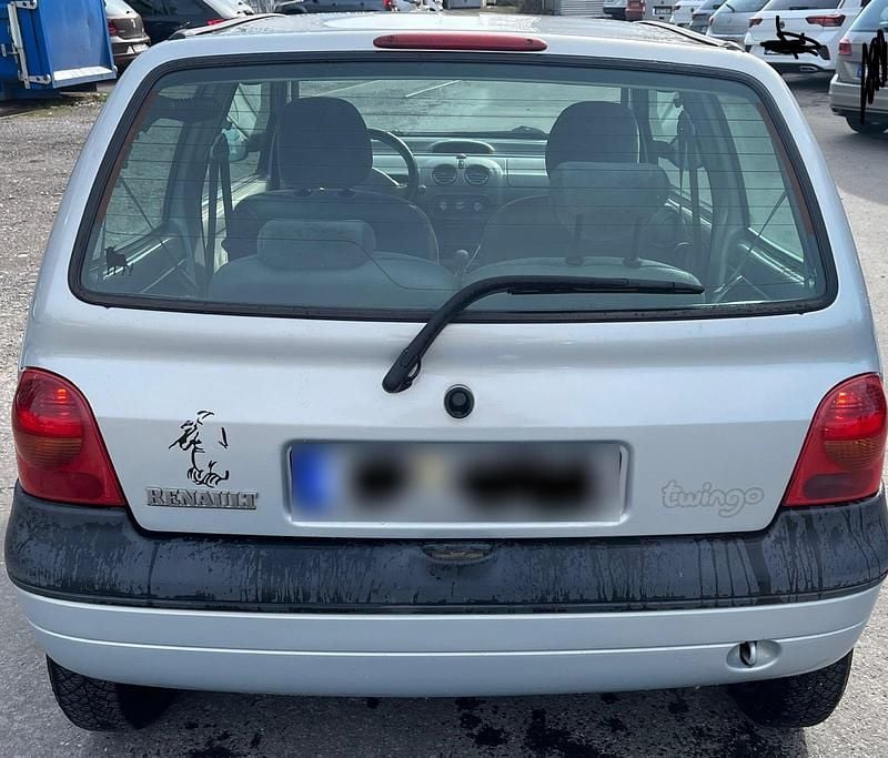 Second-hand Renault Twingo 58 CP (42 kW) 2001 Hatchback