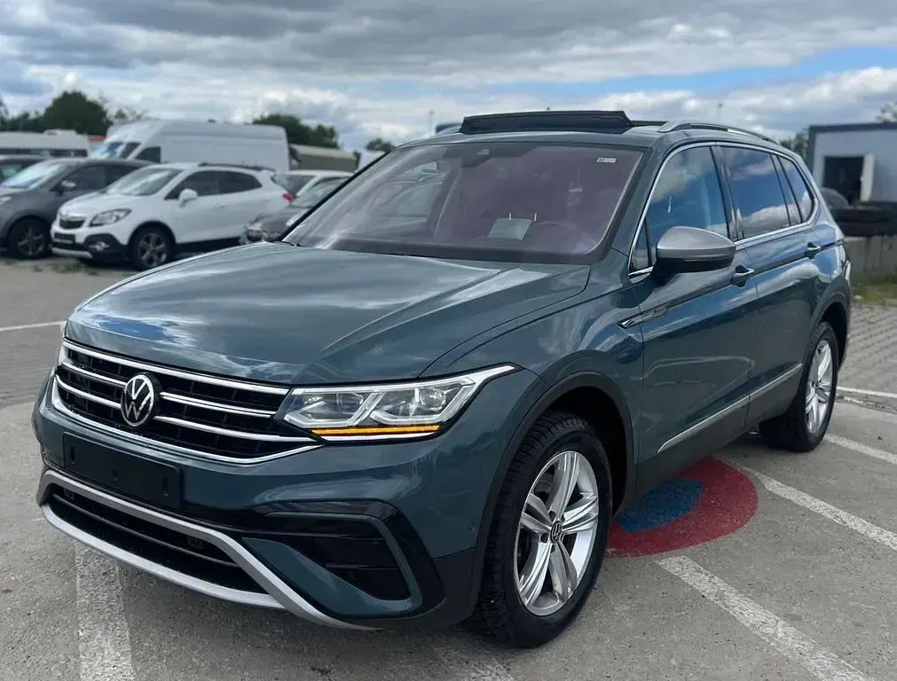 Gebraucht VW Tiguan Allspace Elegance 200 PS (147 kW) 2022 Blau SUV