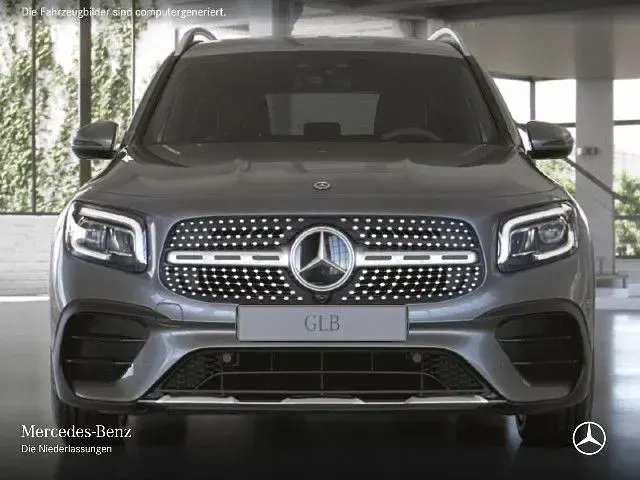 Gebraucht Mercedes GLB200 AMG 163 PS (119 kW) 2023 Grau SUV