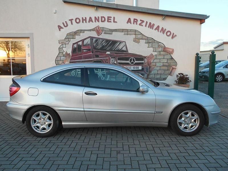 Gebraucht Mercedes C200 163 PS (119 kW) 2004 Silber Coupé