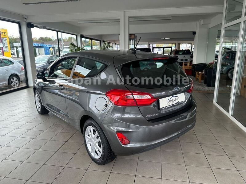Gebraucht Ford Fiesta Trend 71 PS (52 kW) 2017 Grau Kleinwagen
