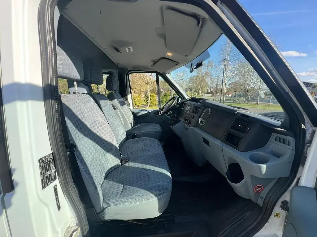 Używany Ford Transit 131 KM (96 kW) 2005 Biały Minivan