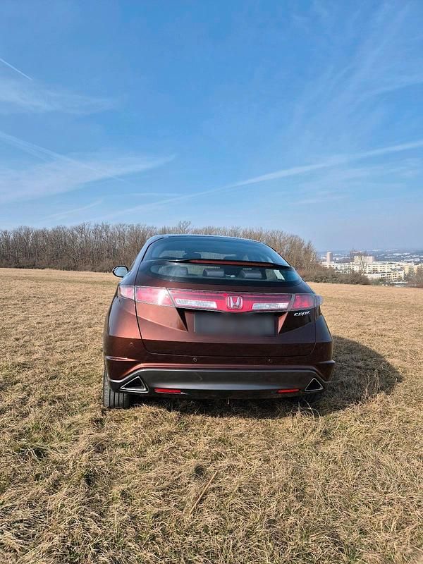 Gebraucht Honda Civic 99 PS (72 kW) 2011 Braun Limousine