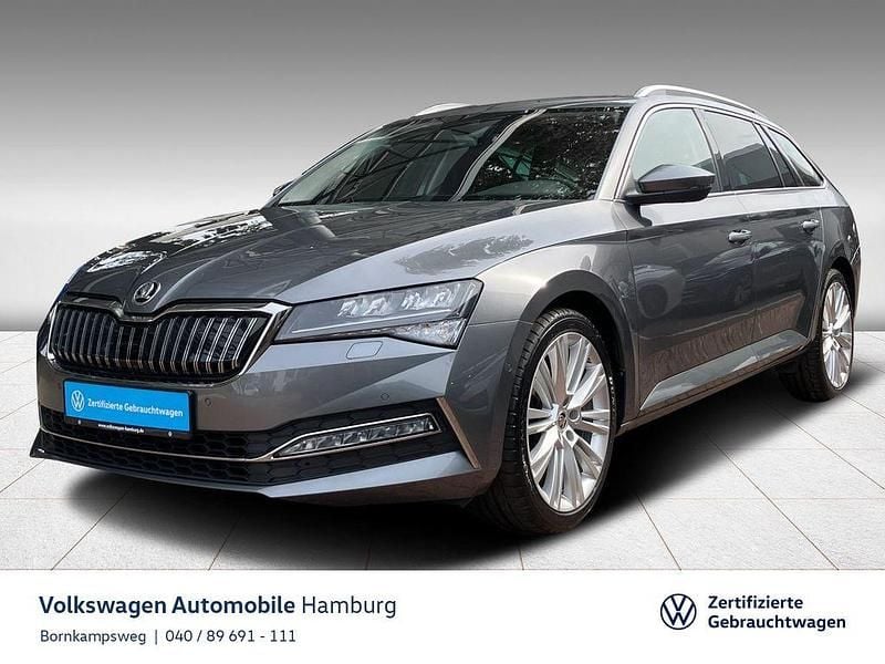 5x graphitegrau metallic Gebraucht 2022 Skoda Superb Style Kombi | 27.555 € (Fairer Preis) - Bild 1/4