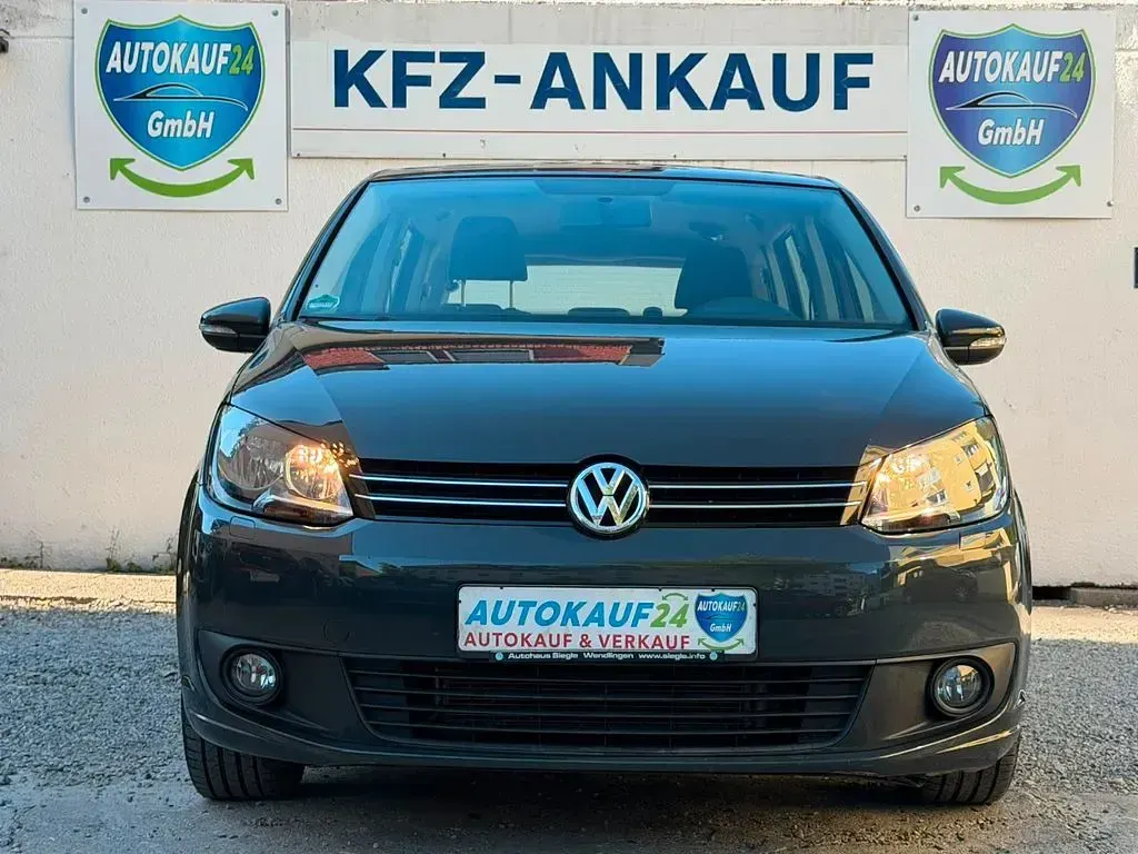 Gebraucht VW Touran Trendline 105 PS (77 kW) 2014 Grau Van / Kleinbus