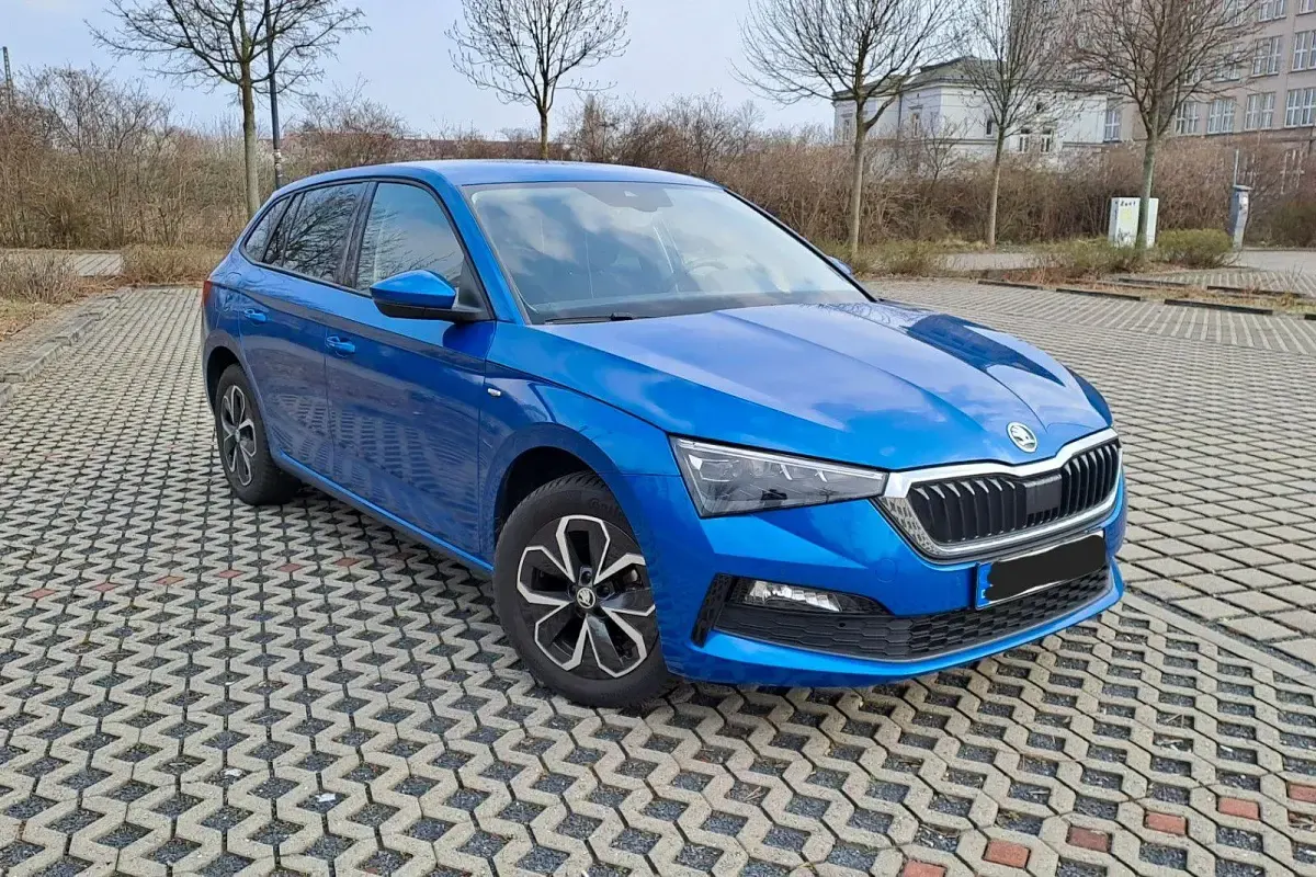 Gebraucht Skoda Scala Drive 90 PS (66 kW) 2021 Blau Kleinwagen