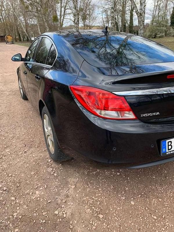Brugt Opel Insignia Edition 160 HK (117 kW) 2011 Sort Sedan