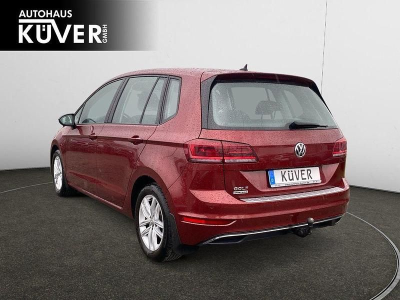 Gebraucht VW Golf 150 PS (110 kW) 2020 Rot Van / Kleinbus