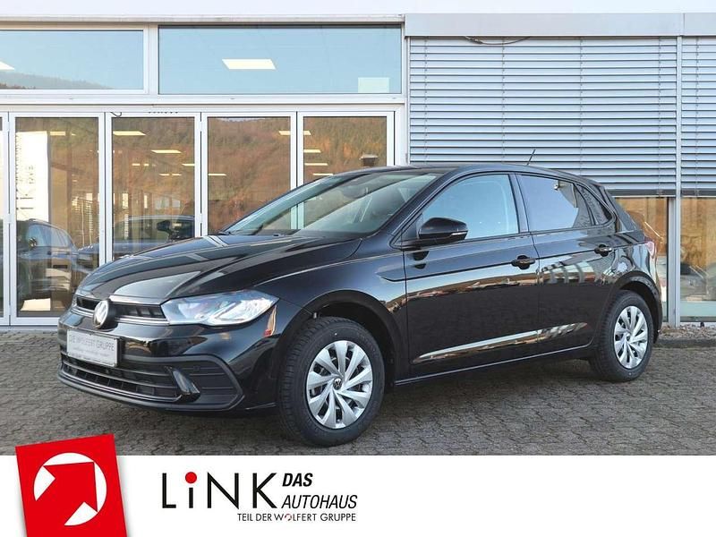 Deep black perleffekt Gebraucht 2025 VW Polo Life Limousine | 19.990 € (Etwas zu teuer) - Bild 1/4