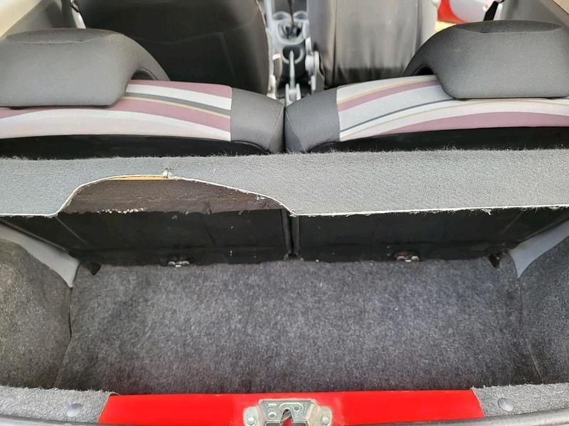 Gebraucht Citroën C1 70 PS (51 kW) 2009 Rot Kleinwagen