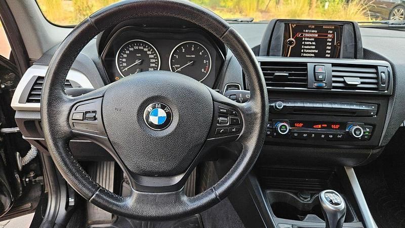 Schwarz Gebraucht 2013 BMW 116 Efficient Dynamics Kleinwagen | 6.900 € (Guter Preis) - Bild 1/4