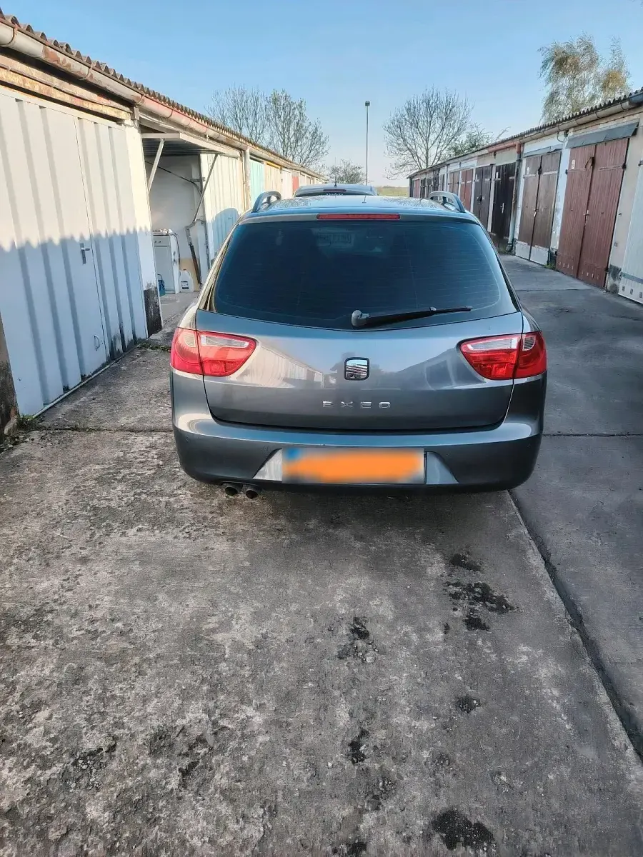 Gebraucht Seat Exeo 140 PS (102 kW) 2013 Grau Kombi