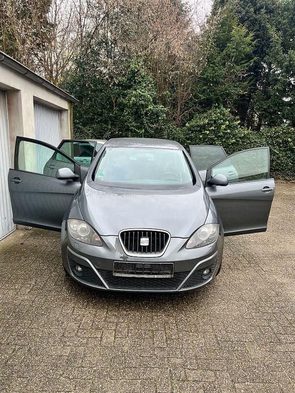 Grau Gebraucht 2013 Seat Altea Copa Van / Kleinbus | 3.000 € (Superpreis) - Bild 1/4