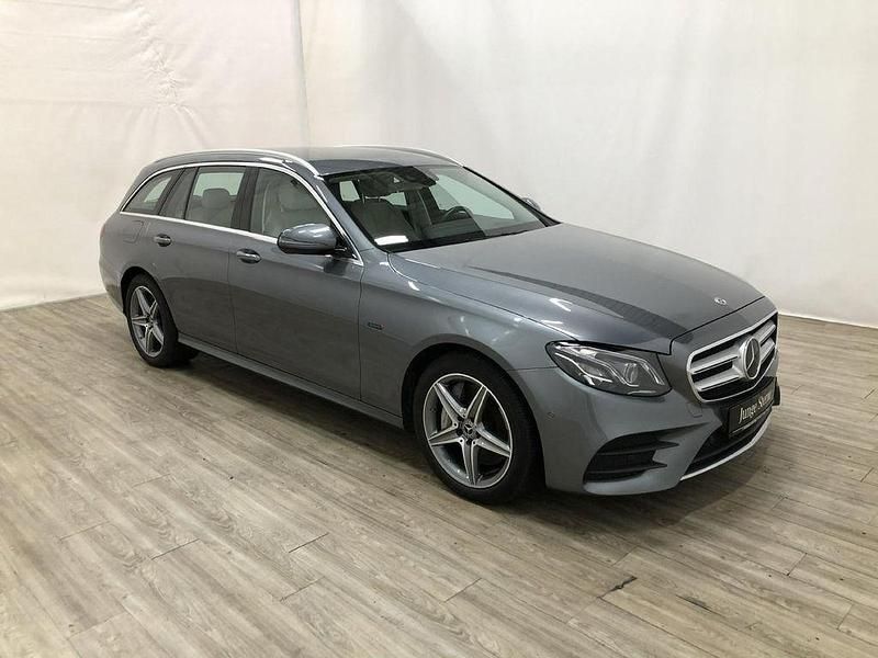 Gebraucht Mercedes E300 194 PS (142 kW) 2019 Grau Kombi