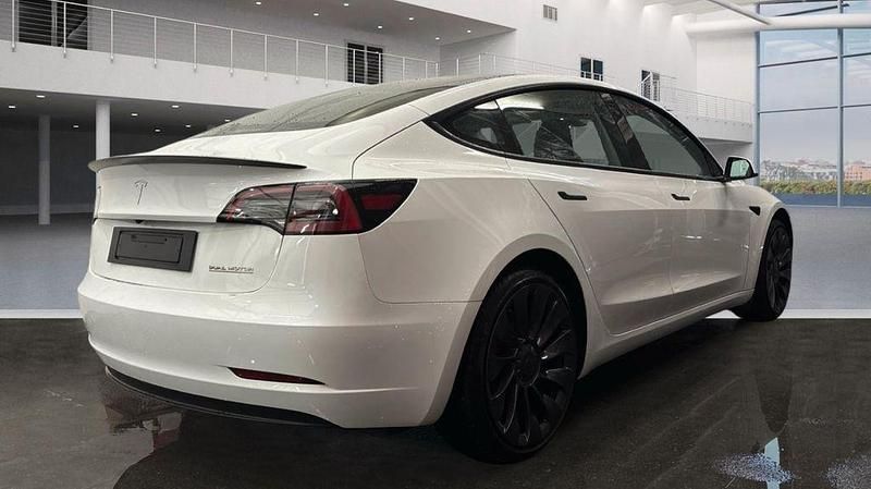 Gebraucht Tesla Model 3 Performance 366 kW (498 PS) 2022 Weiß Limousine