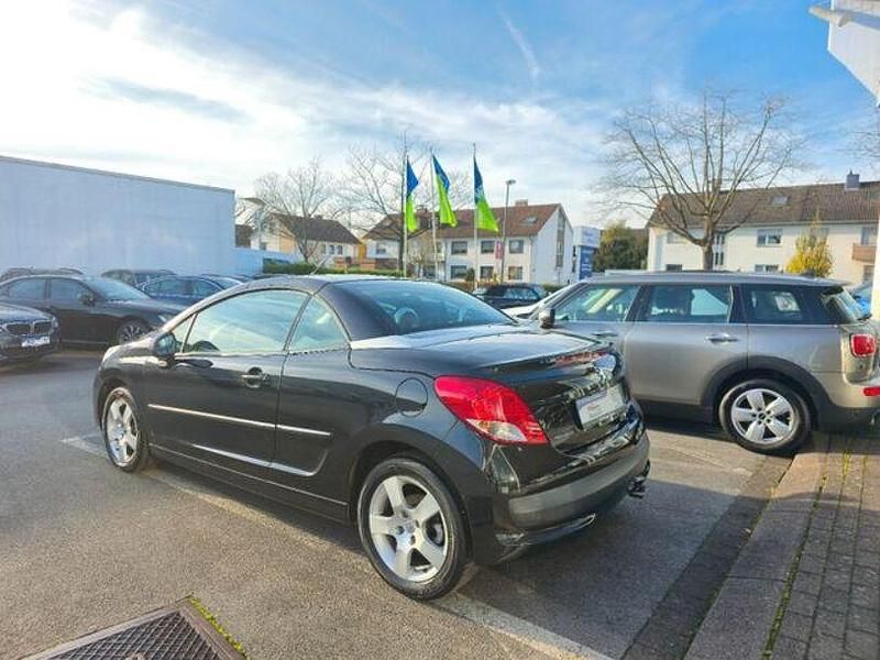 Gebraucht Peugeot 207 120 PS (88 kW) 2010 Schwarz