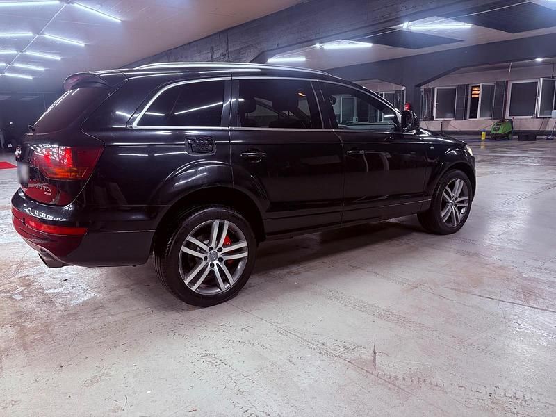 Gebraucht Audi Q7 S-Line 240 PS (176 kW) 2009 Schwarz SUV