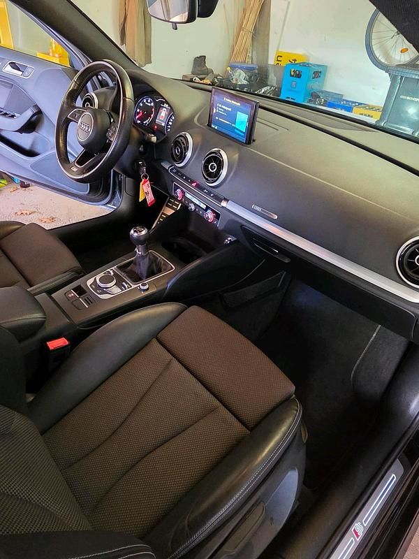 Second-hand Audi A3 150 CP (110 kW) 2016 Negru Berlinǎ