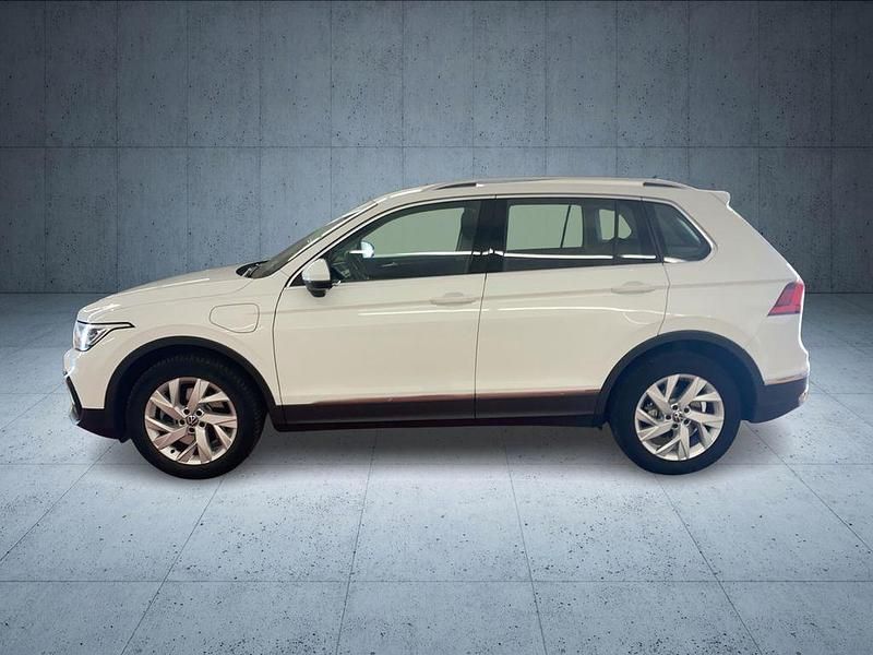 Gebraucht VW Tiguan Elegance 150 PS (110 kW) 2022 Weiß SUV