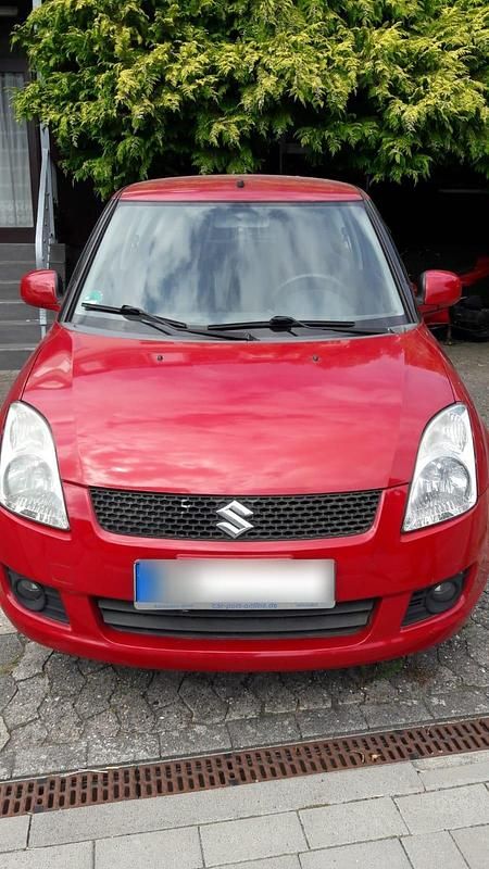 Rot Gebraucht 2008 Suzuki Swift Kleinwagen | 950 € (Superpreis) - Bild 1/4