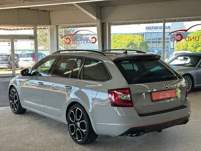 Gebraucht Skoda Octavia RS 184 PS (135 kW) 2020 Seda steel/steel grau Kombi