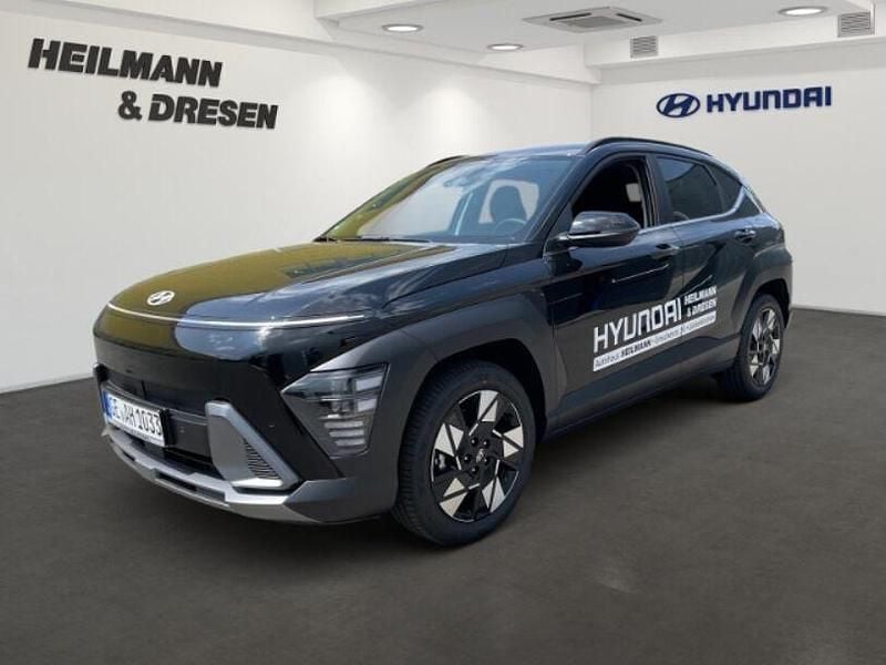 Abyss black / mic Gebraucht 2025 Hyundai Kona Trend SUV | 31.950 € (Superpreis) - Bild 1/4