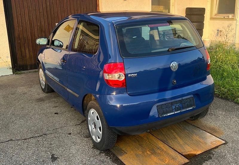Usata VW Fox 54 CV (39 kW) 2006 Blu Utilitaria