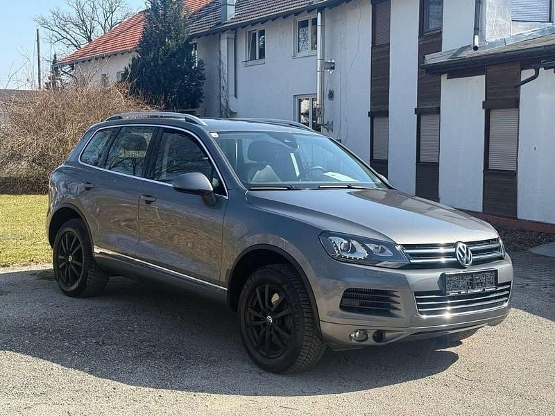 Gebraucht VW Touareg 340 PS (250 kW) 2011 Canyon grey metallic SUV