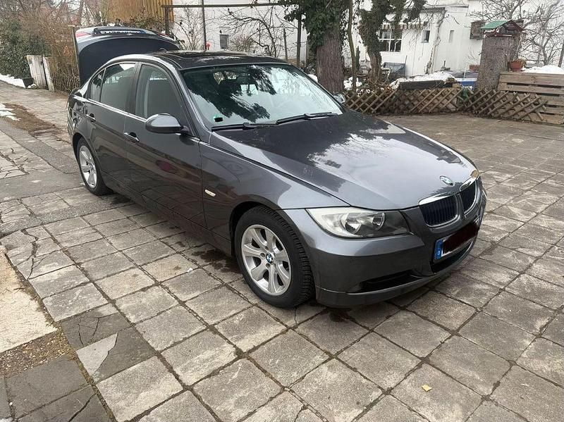 Gebraucht BMW 320 150 PS (110 kW) 2006 Grau Limousine