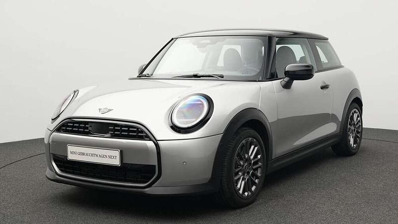 Grau Gebraucht 2024 Mini Cooper Classic Kleinwagen | 24.708 € (Fairer Preis) - Bild 1/4