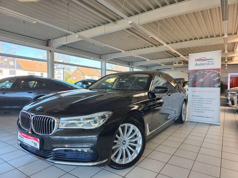 Gebraucht BMW 750 449 PS (330 kW) 2015 Schwarz Limousine