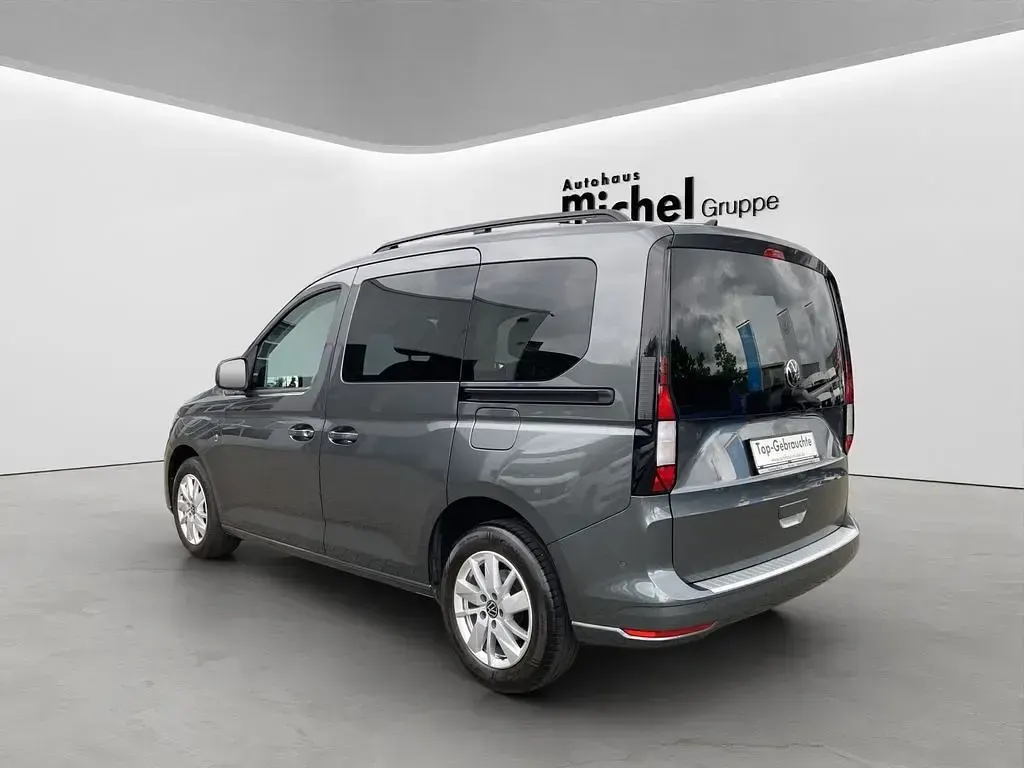 Gebraucht VW Caddy Life 114 PS (83 kW) 2024 Grau Van / Kleinbus