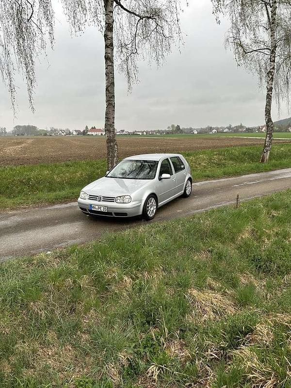 Gebraucht 2004 VW Golf IV Limousine | 4.400 € - Bild 1/4