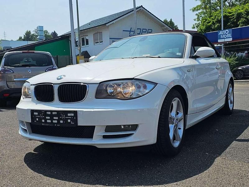 Alpinweiss iii Gebraucht 2009 BMW 118 Cabriolet Cabrio | 8.250 € (Fairer Preis) - Bild 1/4
