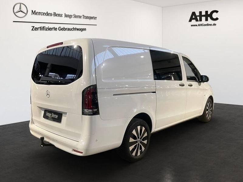 Gebraucht Mercedes Vito 237 PS (174 kW) 2025 Arktikweiß Van