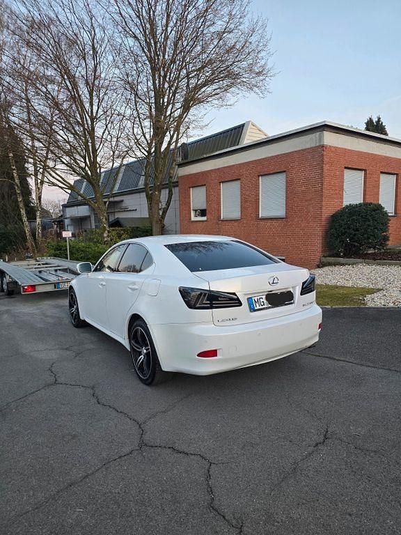 Gebraucht Lexus IS220 Luxury Line 177 PS (130 kW) 2008 Weiß Limousine