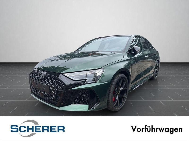 Grün Gebraucht 2025 Audi RS3 Sport Kleinwagen | 79.490 € - Bild 1/4