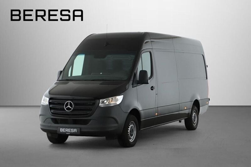 Tiefschwarz Gebraucht 2024 Mercedes Sprinter Van | 44.298 € (Etwas zu teuer) - Bild 1/4