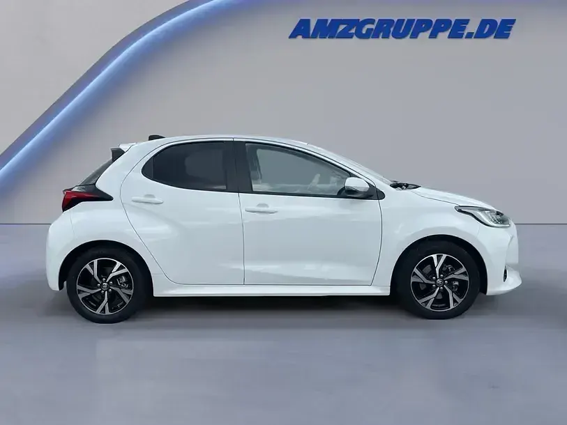 Gebraucht Toyota Yaris Style 116 PS (85 kW) 2025 Schnee weiss uni Kleinwagen