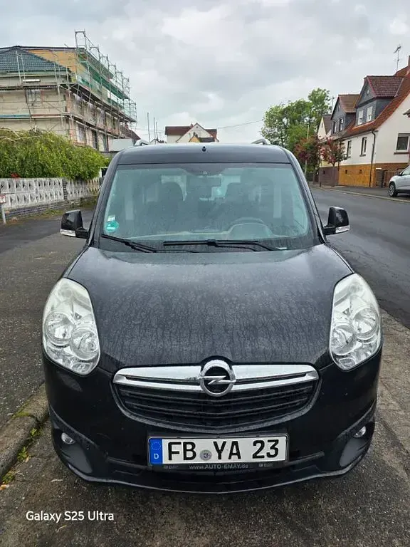 Gebraucht Opel Combo Edition 120 PS (88 kW) 2016 Schwarz Van / Kleinbus